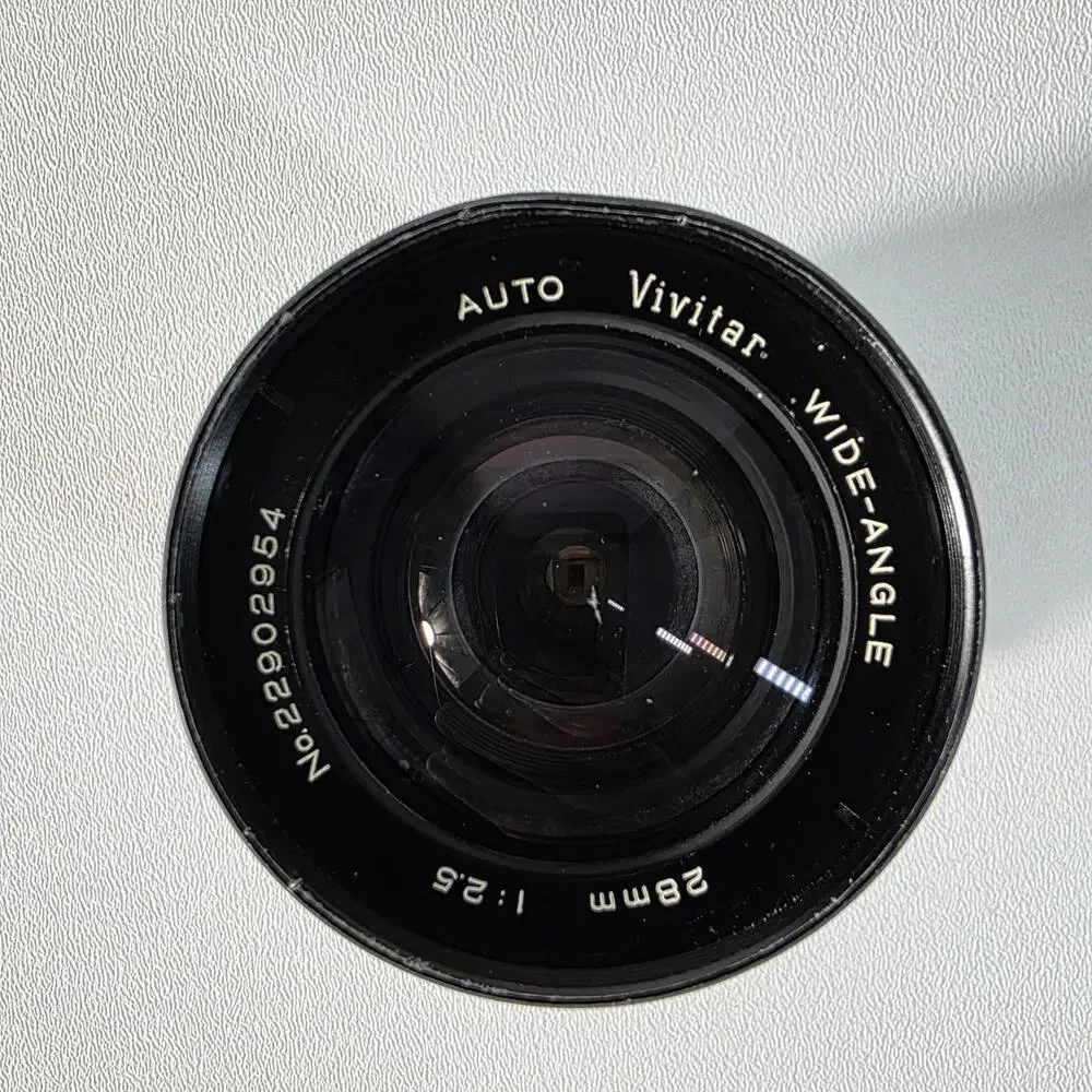 Vivitar 28mm F2.5 Auto Wide-Angle Lens Small Knick On Front Glass Canon FD Mount